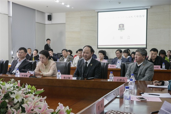 14必赢565net官网董事长、院长郑立国汇报必赢565net官网发展情况.jpg